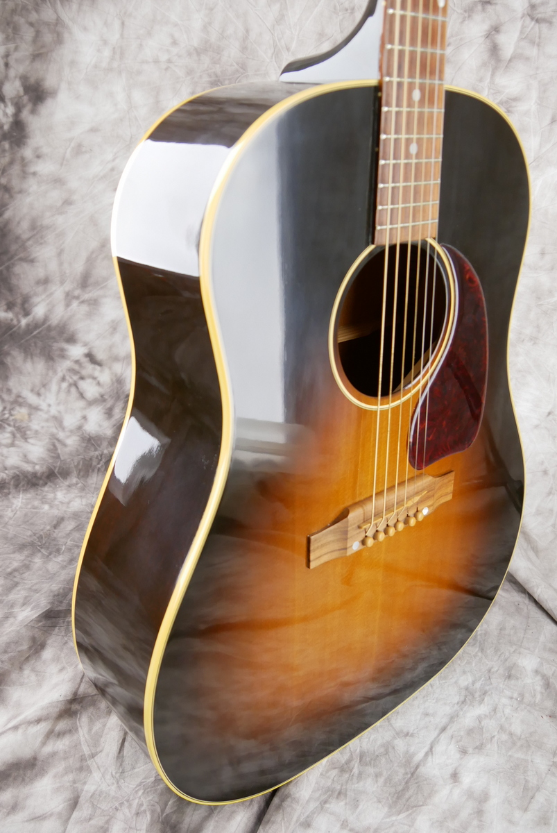 Gibson_J_45_sunburst_2015-005.JPG