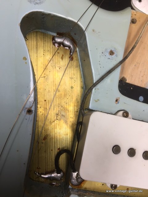 Fender-Jazzmaster-1964-sonic-blue-original-035.JPG