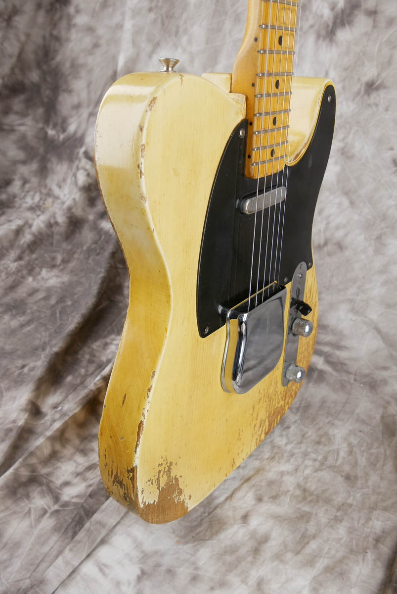 img/vintage/4767/Fender_Telecaster_blackguard_butterscotch_blonde_1952-005.JPG