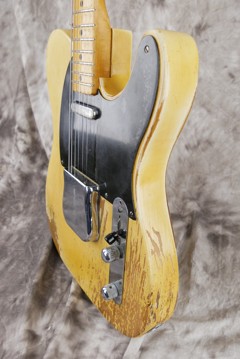img/vintage/4767/Fender_Telecaster_blackguard_butterscotch_blonde_1952-006.JPG