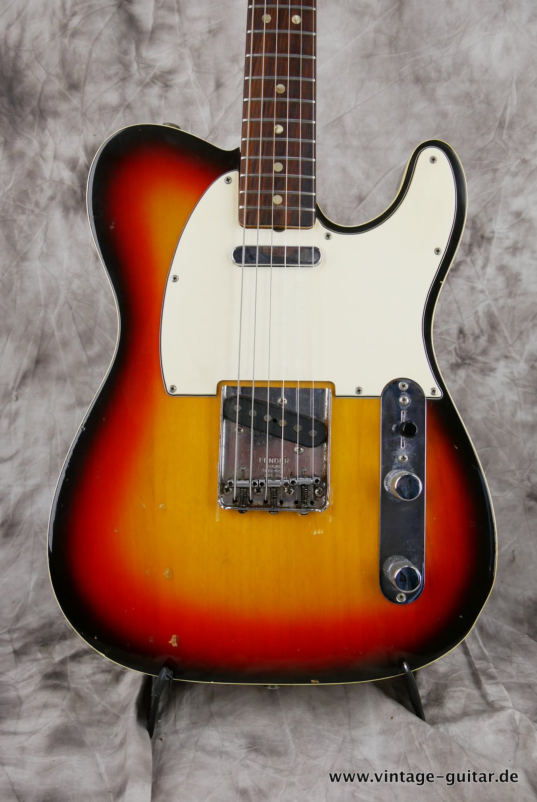 img/vintage/4771/Fender-Telecaster-Custom-1969-sunburst-002.JPG