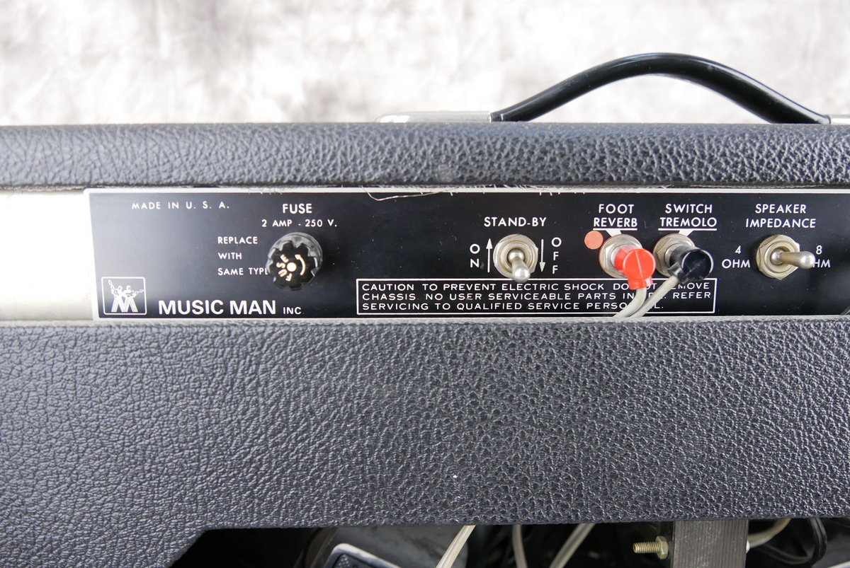 img/vintage/4774/MusicMan_210_sixty_five_black_1976-007.JPG