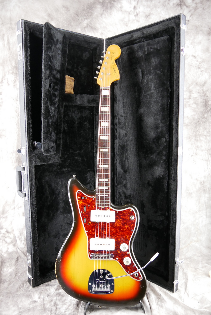 img/vintage/4779/Fender_Jazzmaster_sunburst_1966-013.JPG