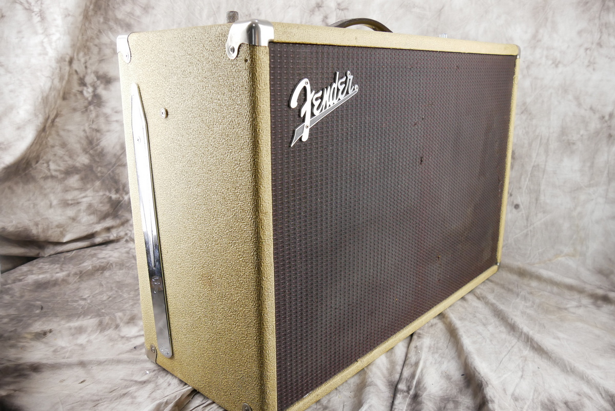 Fender_Bassman_Export_Head_cab_rough_white_tolex_1962-009.JPG