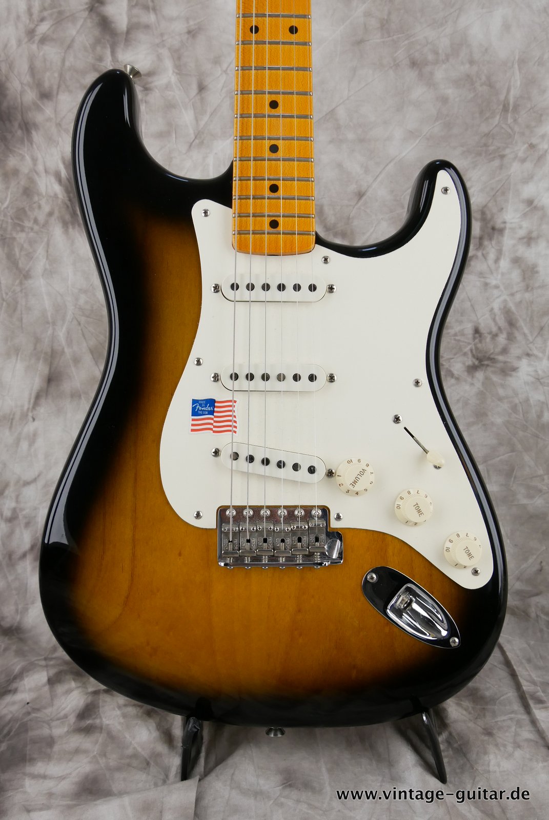 img/vintage/4795/Fender-Eric-Johnson-Signature-57-Stratocaster-002.JPG
