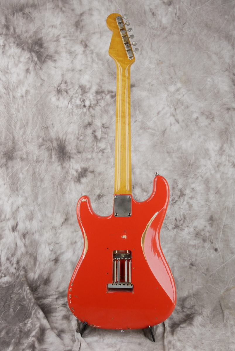 Haar_Strat_model_fiesta_red_2010-002.JPG