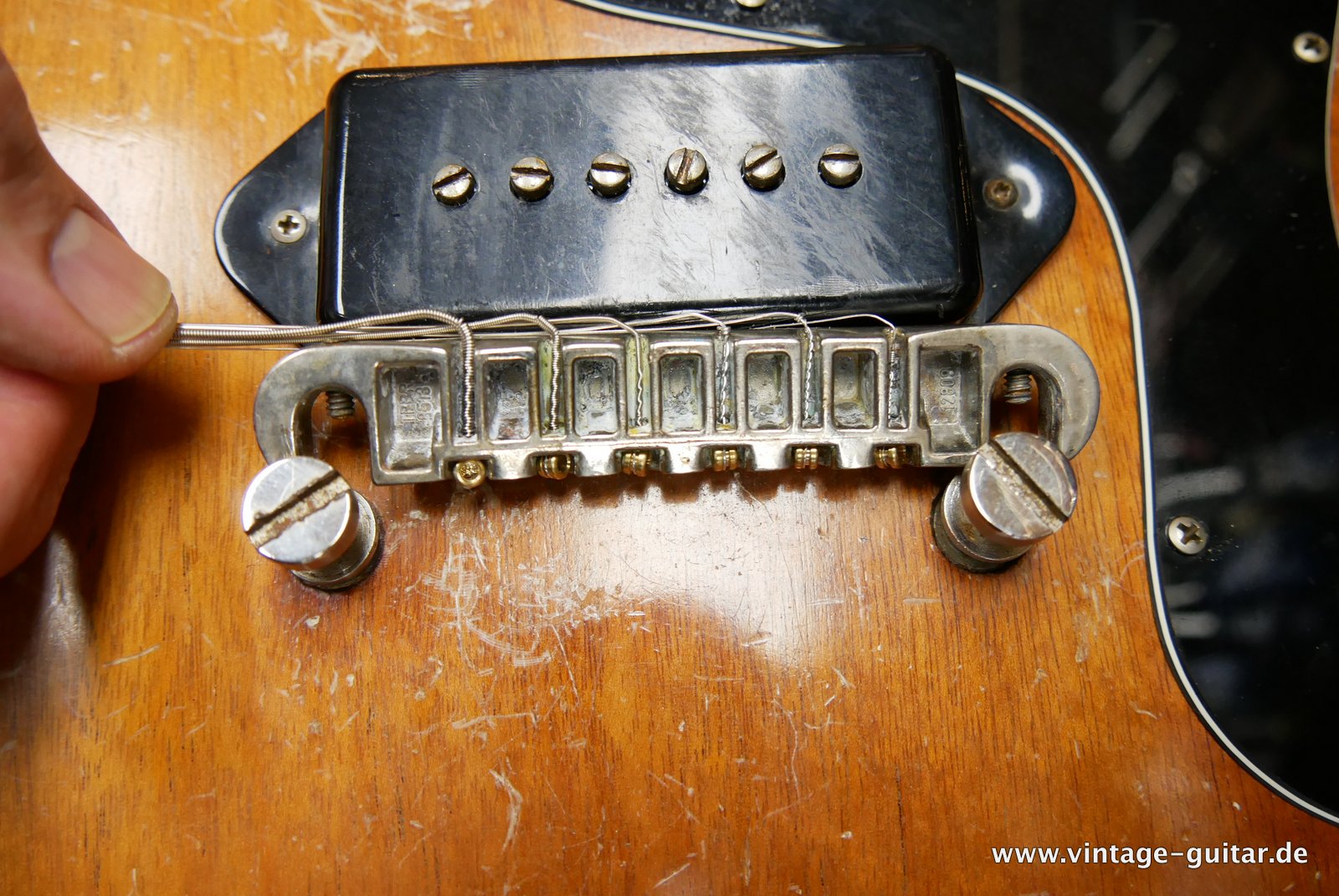 Gibson_SG_Junior_natural_refinish_1963-019.JPG