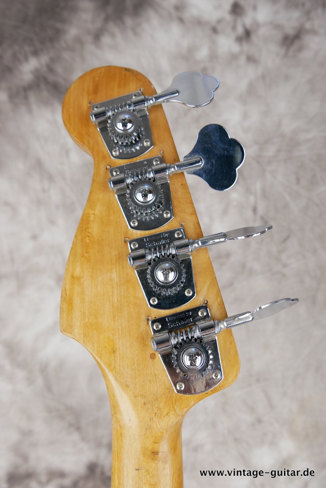 Fender-Precision-Bass-1973-1978-010.JPG