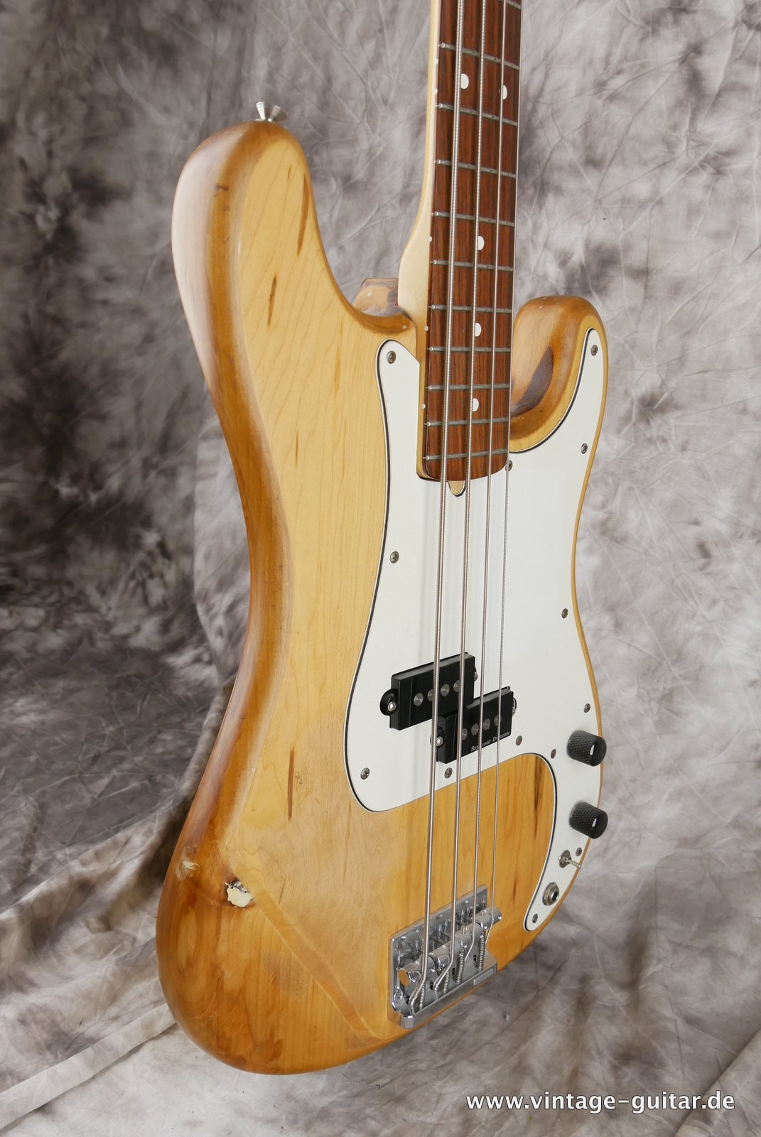 img/vintage/4801/Fender-Precision-Parts-Bass-005.JPG