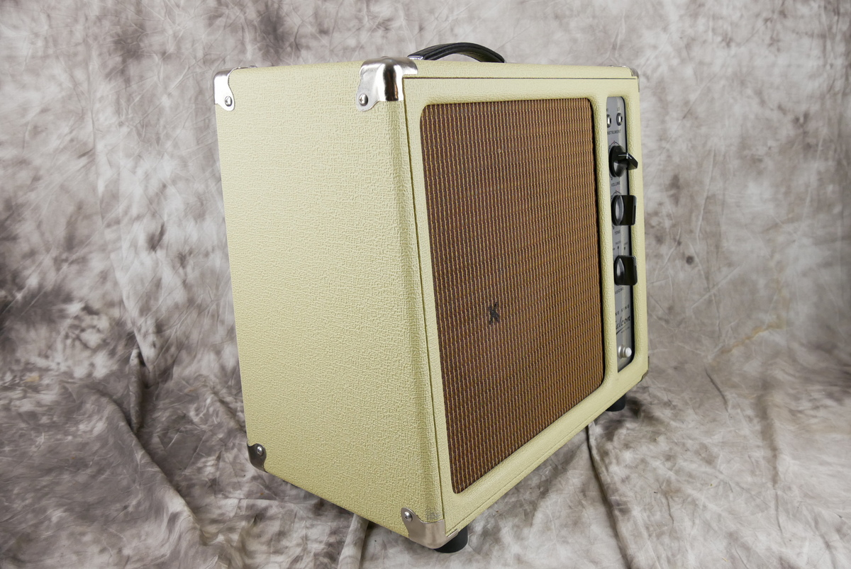 img/vintage/4812/Tone_King_Falcon_Grande_CR_white_2010-002.JPG