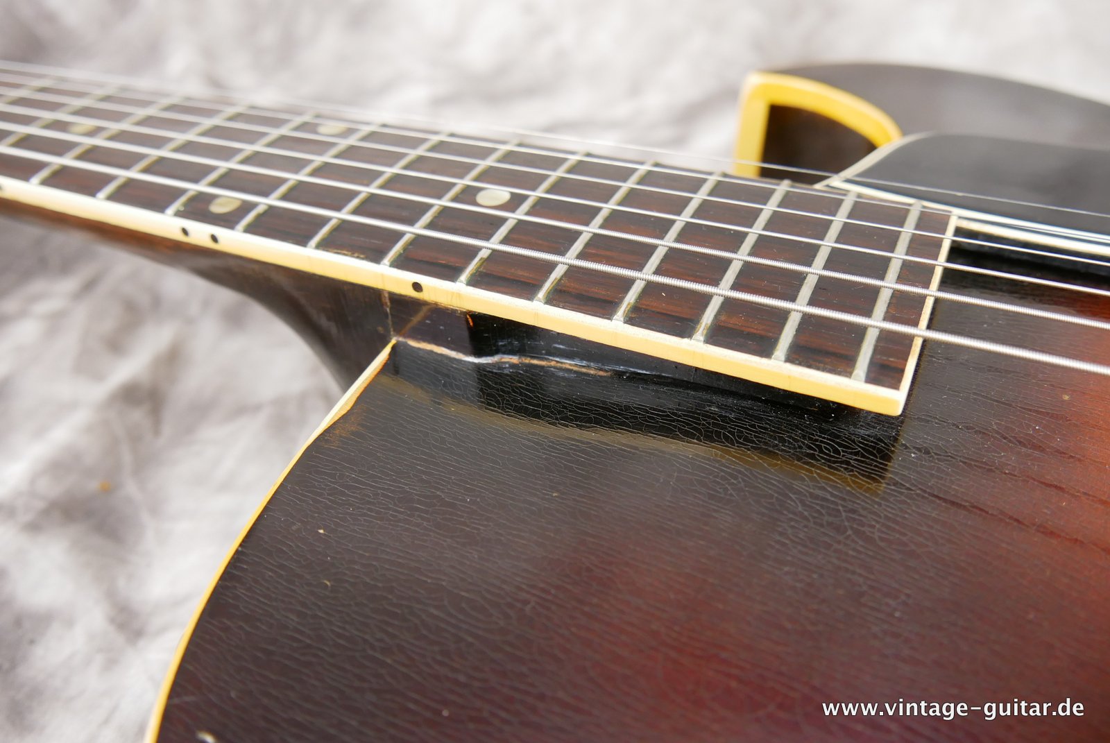 img/vintage/4829/Gibson-ES-225-T-1956-sunburst-016.JPG
