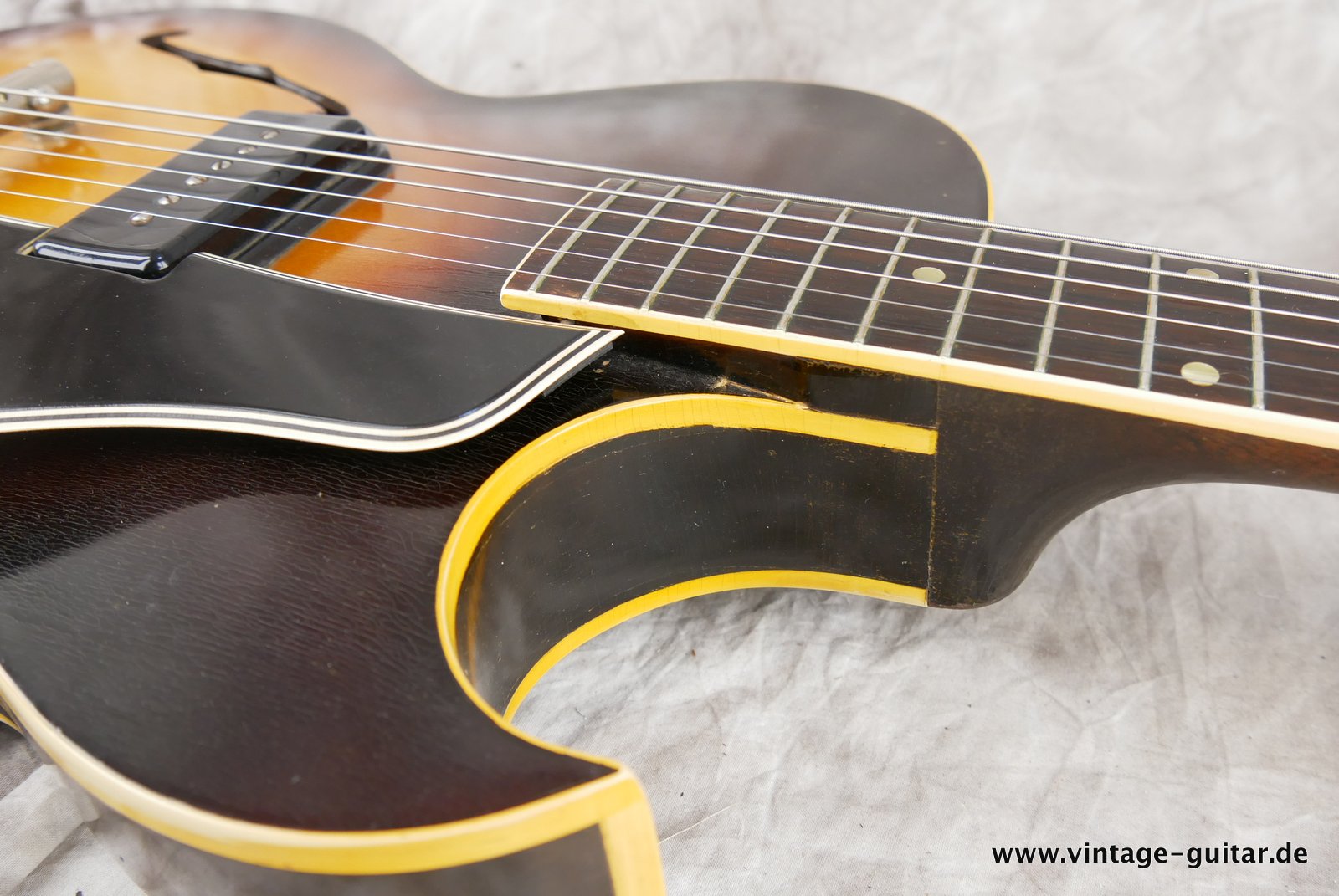 img/vintage/4829/Gibson-ES-225-T-1956-sunburst-018.JPG