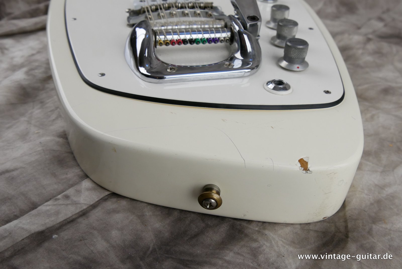 Vox-Phantom-12-string-1965-white-017.JPG