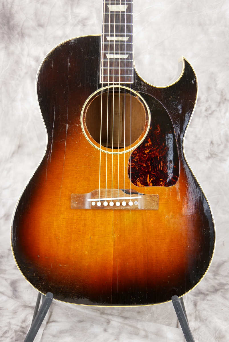 Gibson_CF_100_sunburst_1950-003.JPG