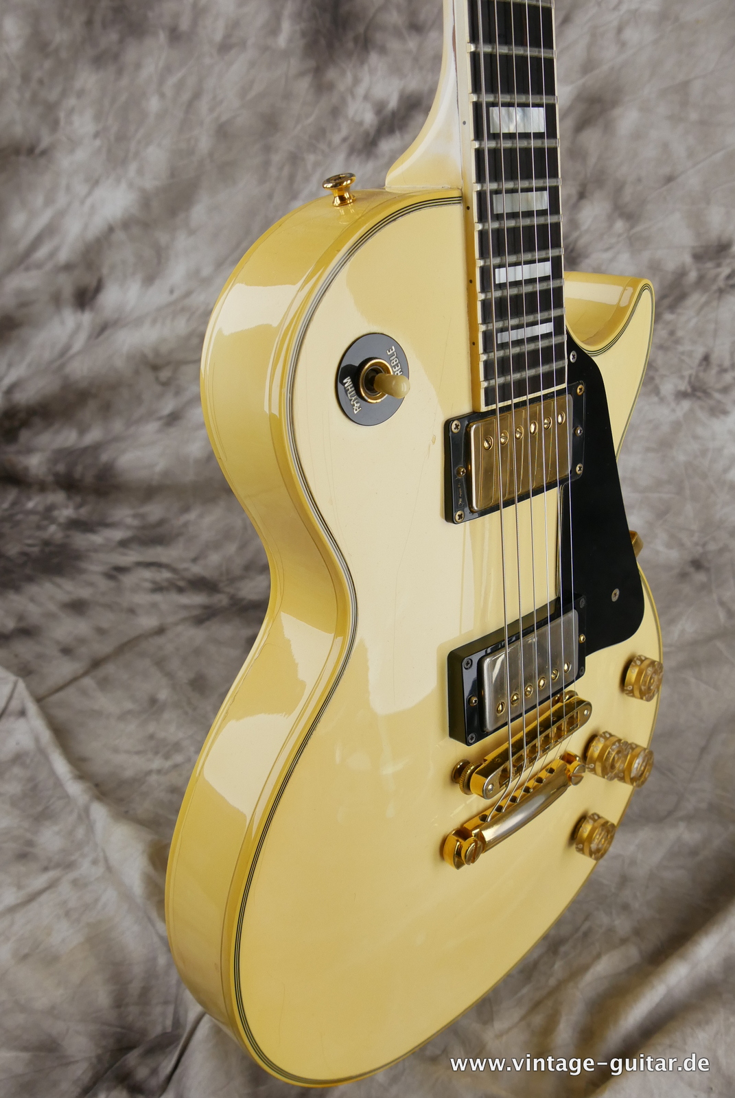 img/vintage/4866/Gibson_Les_Paul_Custom_Tim_Shaw_white_1985-005.JPG