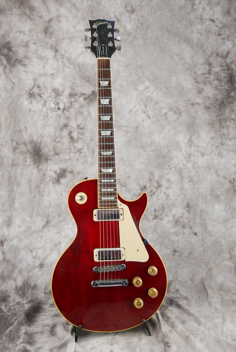 Gibson_Les_Paul_Deluxe_wine_red_1980-001.JPG