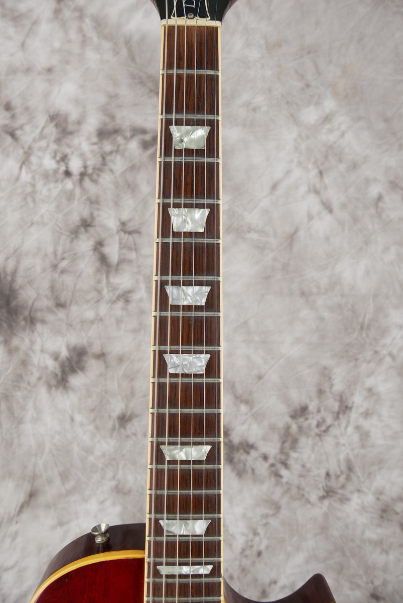 Gibson_Les_Paul_Deluxe_wine_red_1980-011.JPG