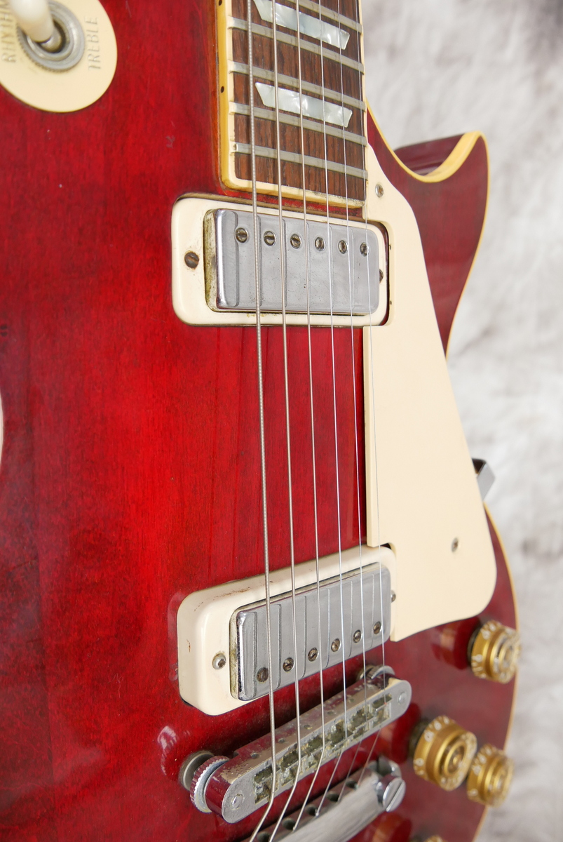 Gibson_Les_Paul_Deluxe_wine_red_1980-013.JPG