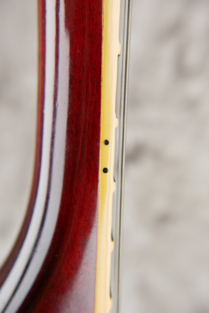img/vintage/4869/Gibson_Les_Paul_Deluxe_wine_red_1980-014.JPG