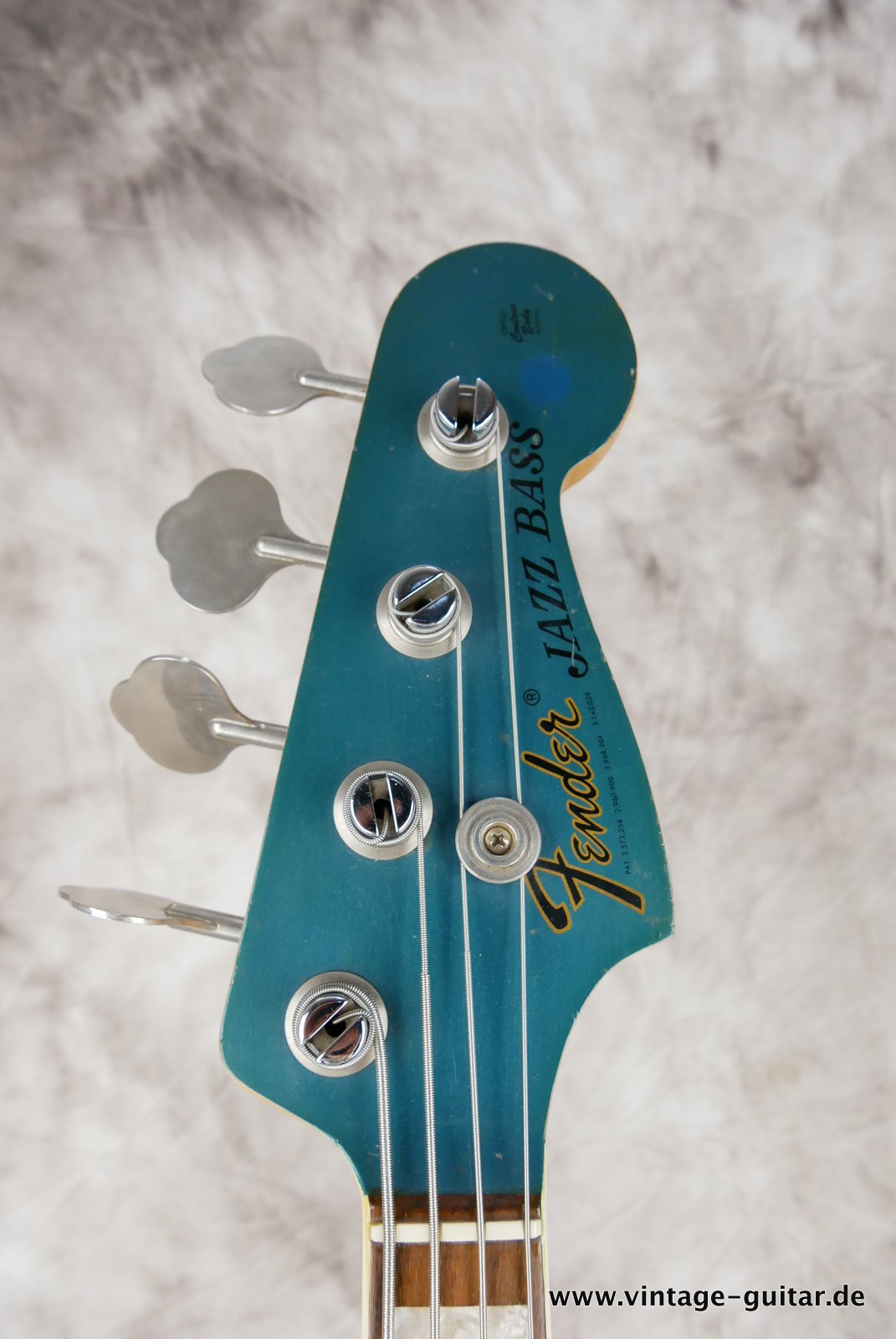 img/vintage/4877/Fender-Jazz-Bass-1969-lake-placid-blue-011.JPG
