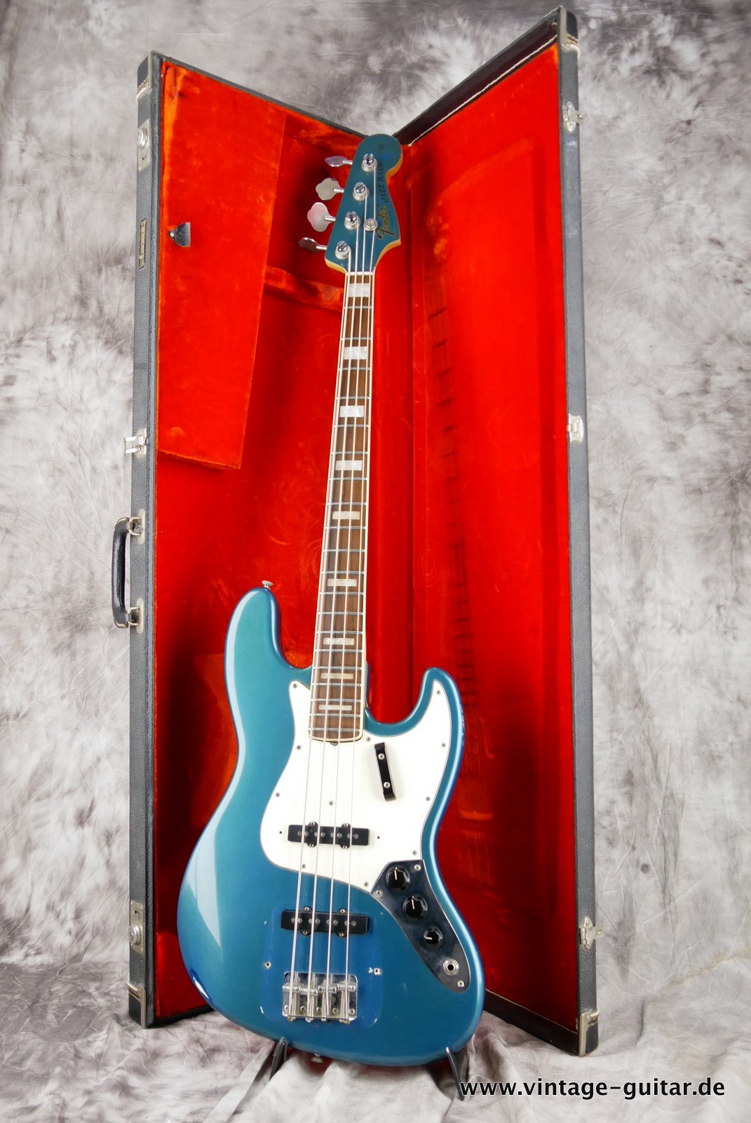 img/vintage/4877/Fender-Jazz-Bass-1969-lake-placid-blue-021.JPG