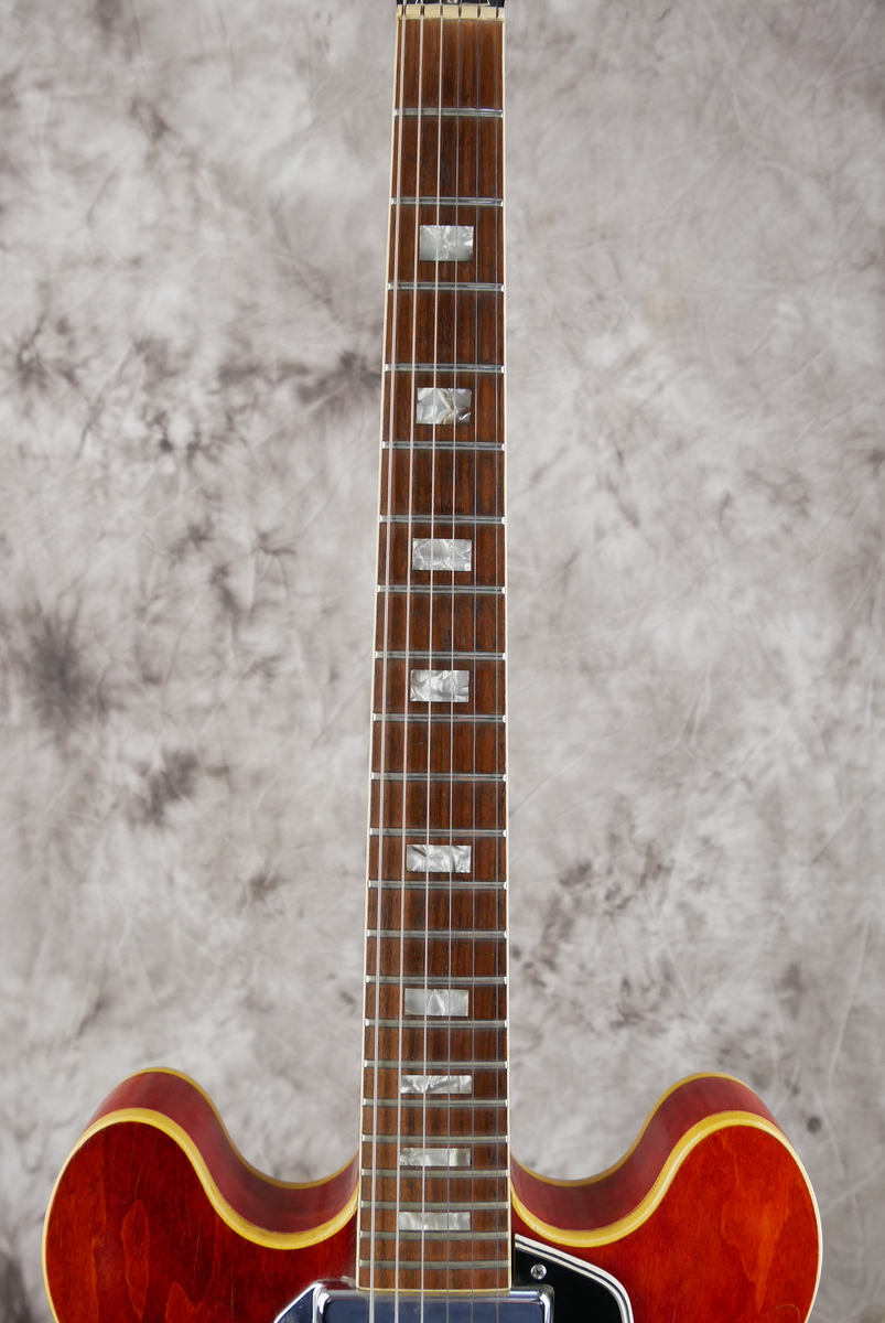 img/vintage/4890/Gibson_ES_330_TDC_cherry_1967-011.JPG