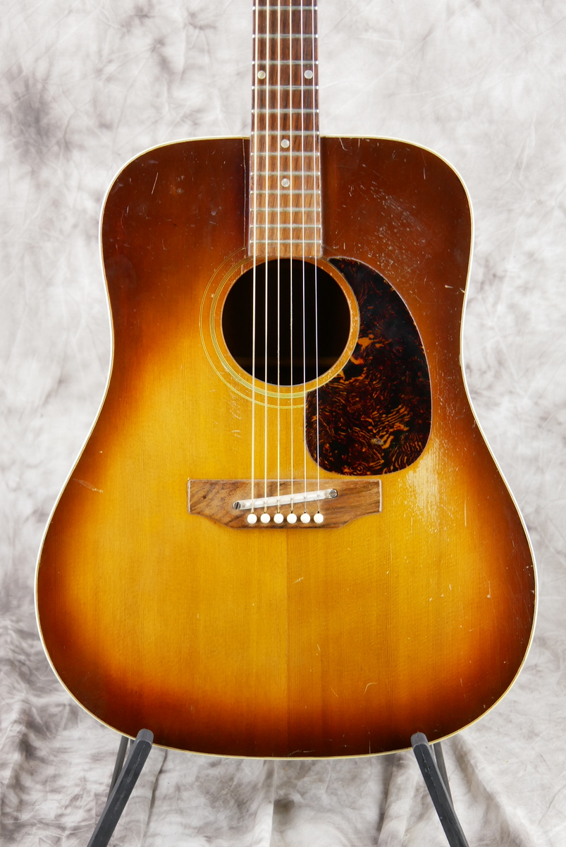 Gibson_J_45_square_shoulder_sunburst_1968-003.JPG