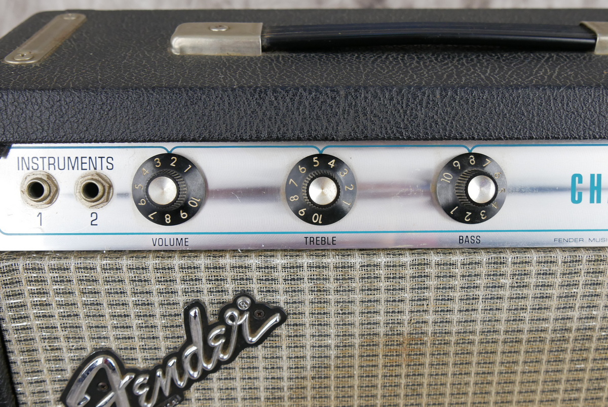 Fender_Champ_silverface_1979-005.JPG