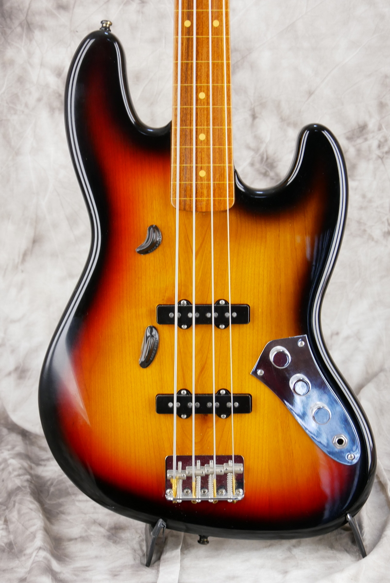 Fender_Jazz_Bass_Jaco_Pastorius_signature_sunburst_2017-003.JPG