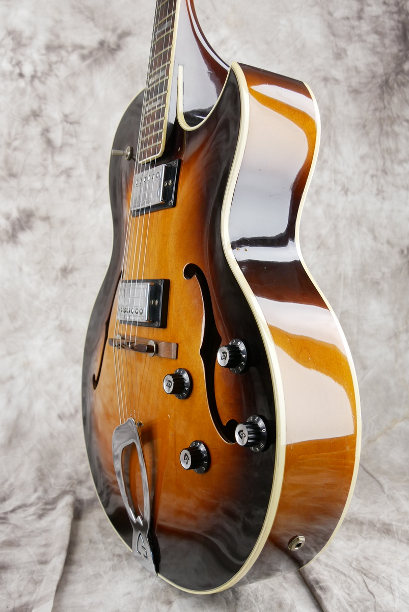 img/vintage/4905/Guild_CE_100_Capri_sunburst_USA_1981-006.JPG