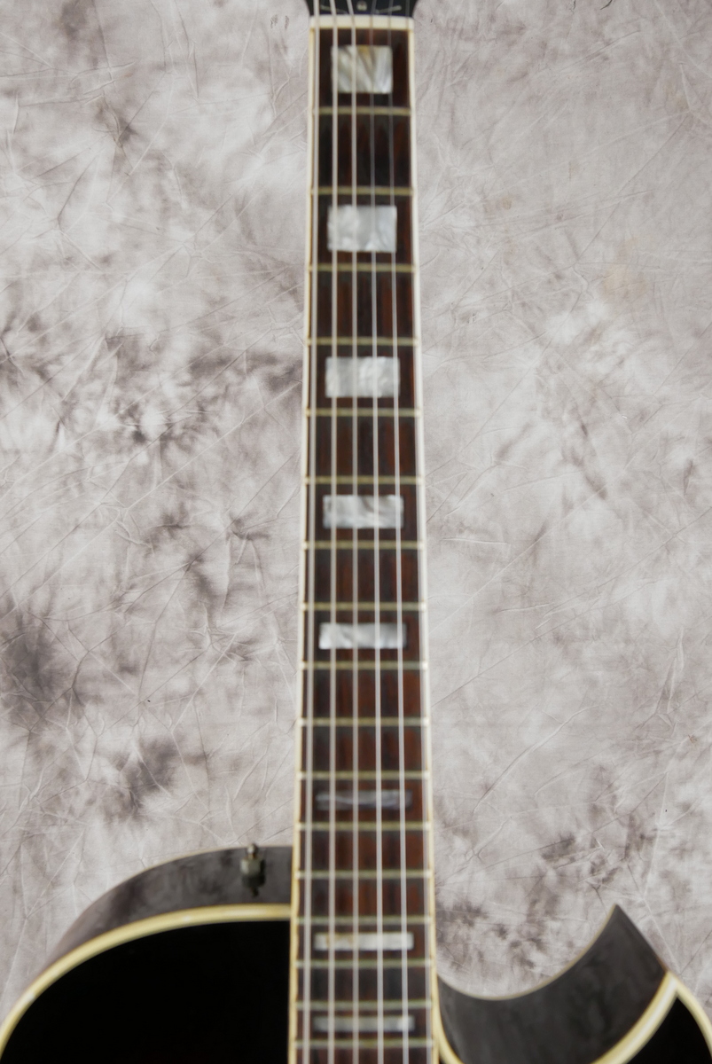 img/vintage/4905/Guild_CE_100_Capri_sunburst_USA_1981-011.JPG