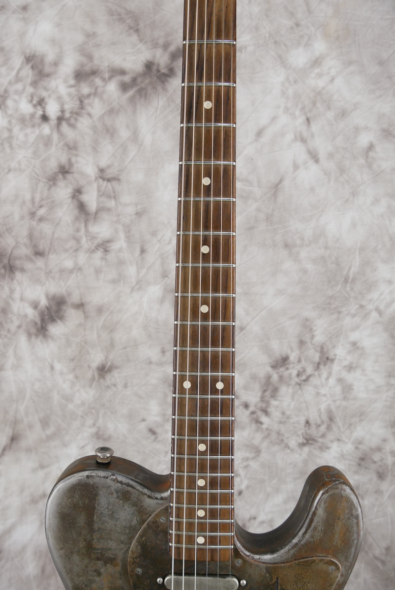 img/vintage/4907/James_Trussart_Rusty_Deluxe_Steelcaster_2003-011.JPG