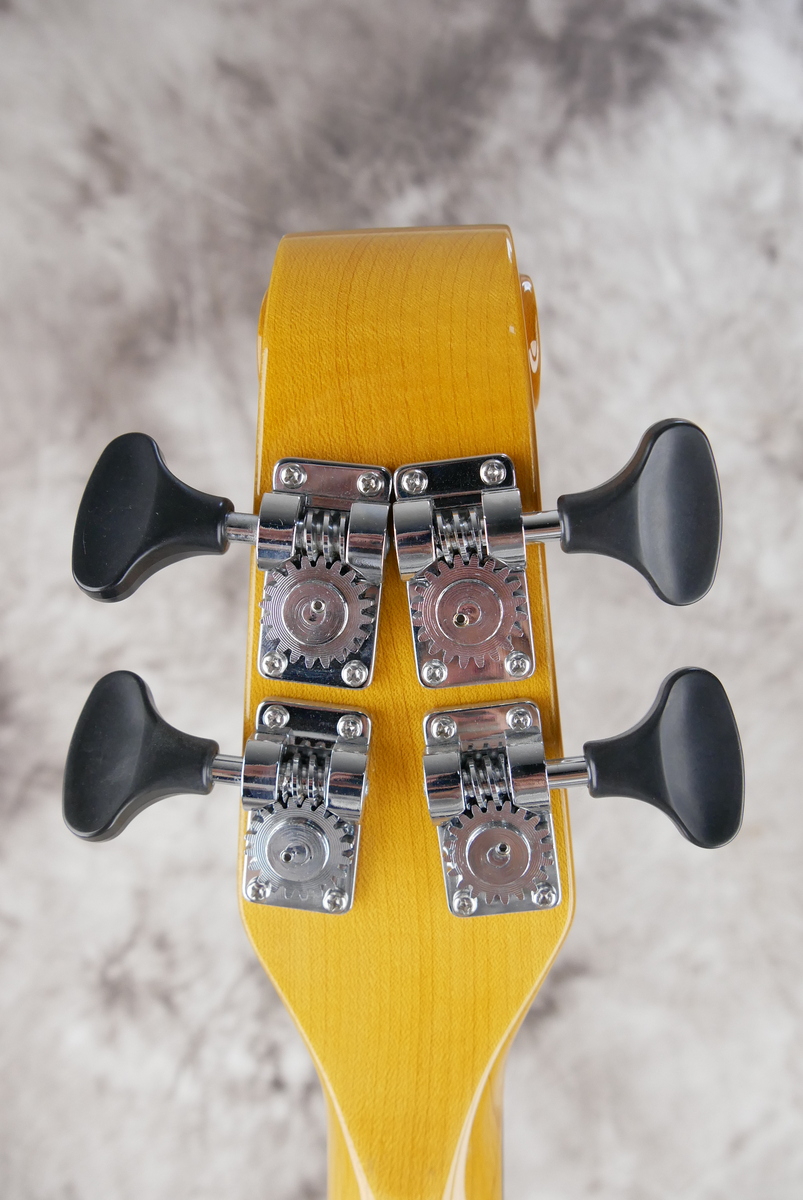 img/vintage/4909/Burns_Shadows_Bass_John_Rostill_green_burst_2005-010.JPG