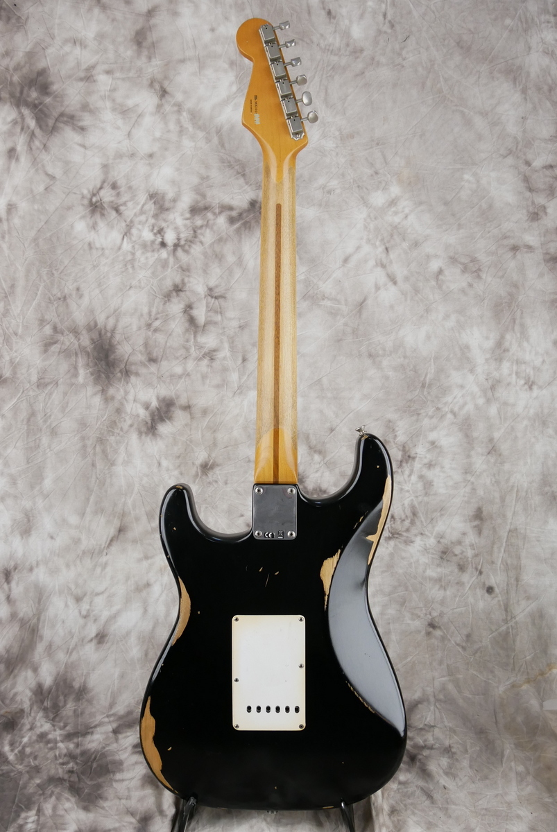 Fender_Stratocaster_Road_worn_50s_black_Mexico_2010-002.JPG