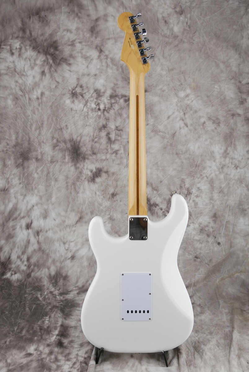 Fender_Stratocaster_from_parts_Mexico_polar_white_2015_2021-002.JPG