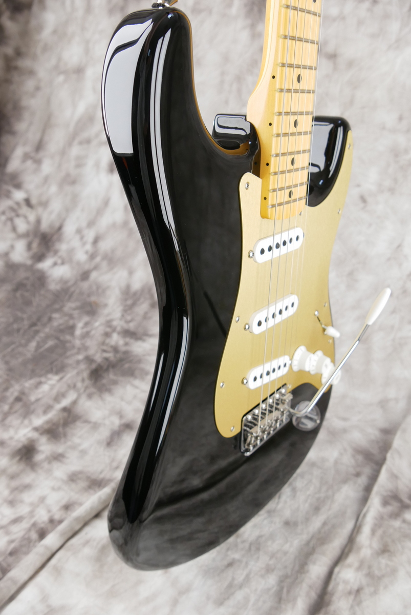 img/vintage/4919/Fender_Stratocaster_USA_Mexico_black_2021-005.JPG
