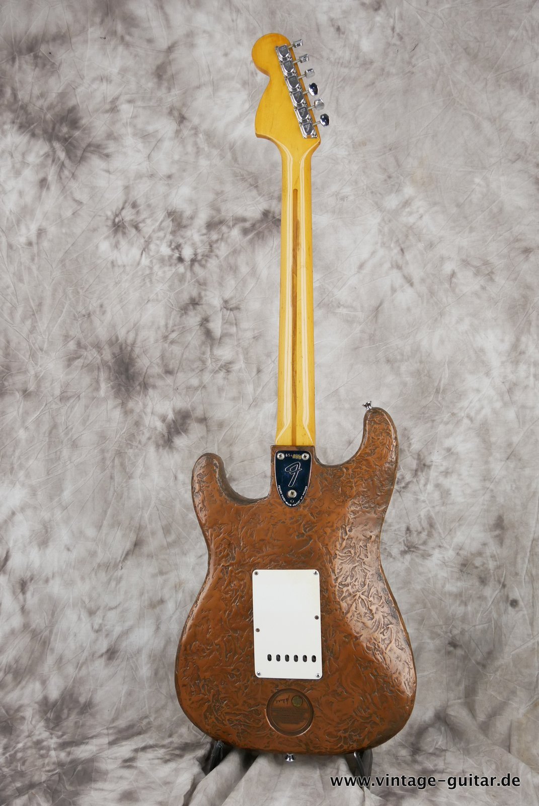img/vintage/4924/Fender_Stratocaster_Rhinestone_Jon_Douglas_1989-002.JPG
