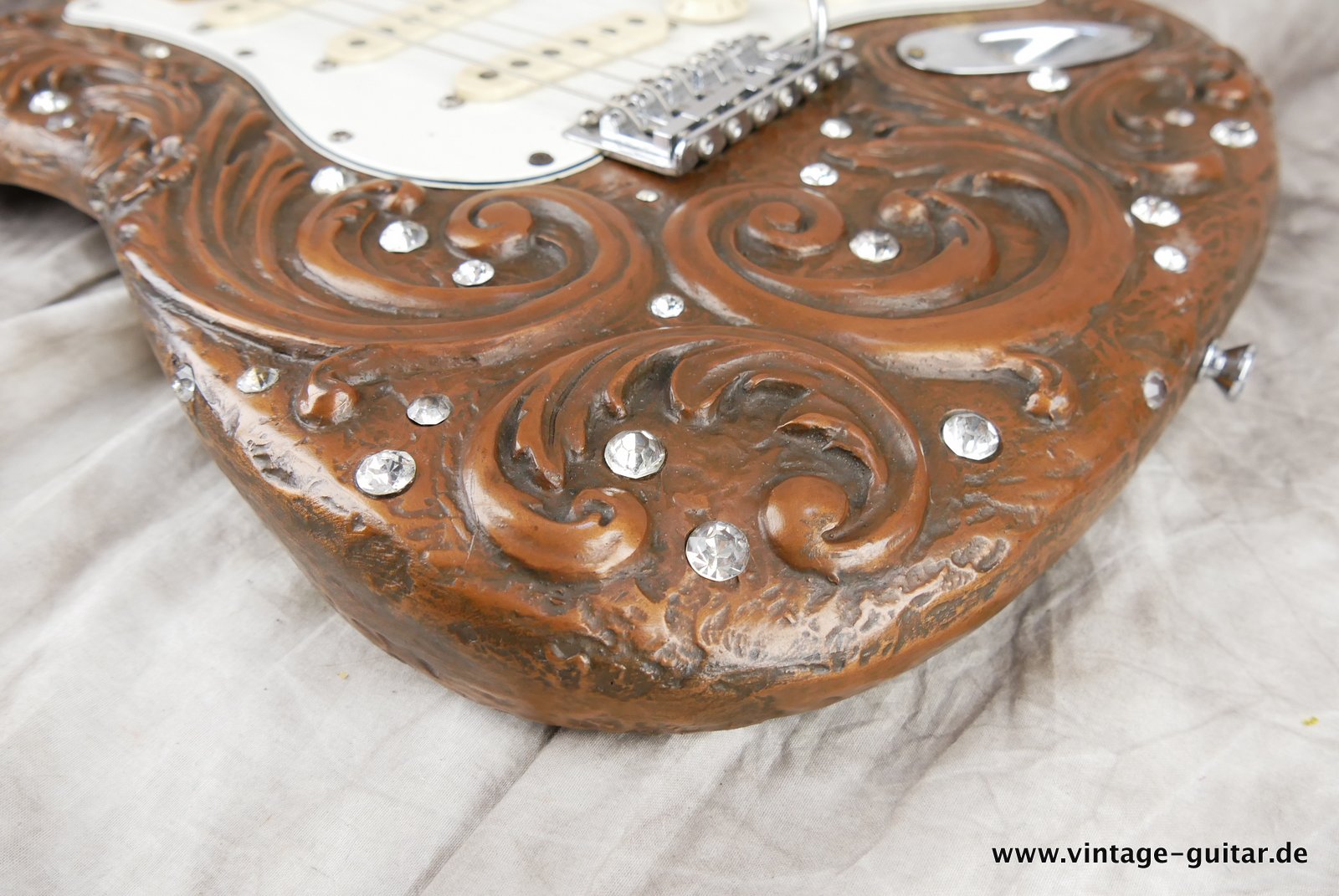 img/vintage/4924/Fender_Stratocaster_Rhinestone_Jon_Douglas_1989-018.JPG