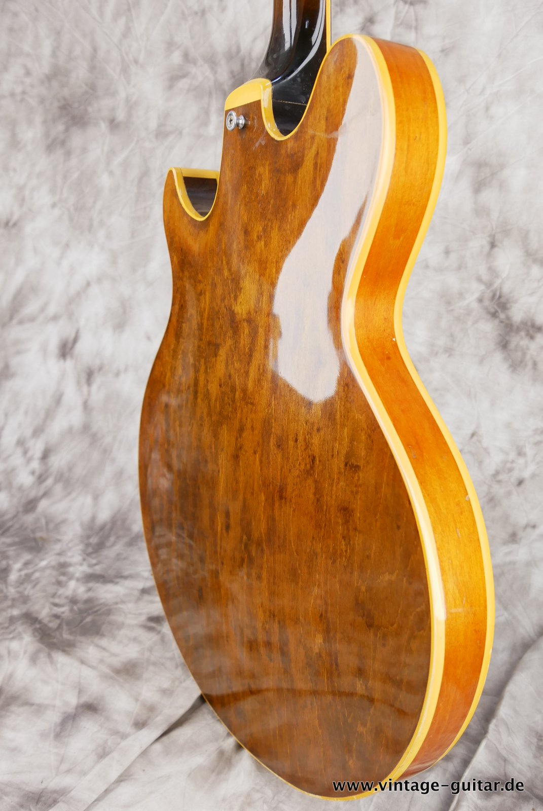 img/vintage/4933/Gibson_Les_Paul_signature_goldtop_1973-008.JPG