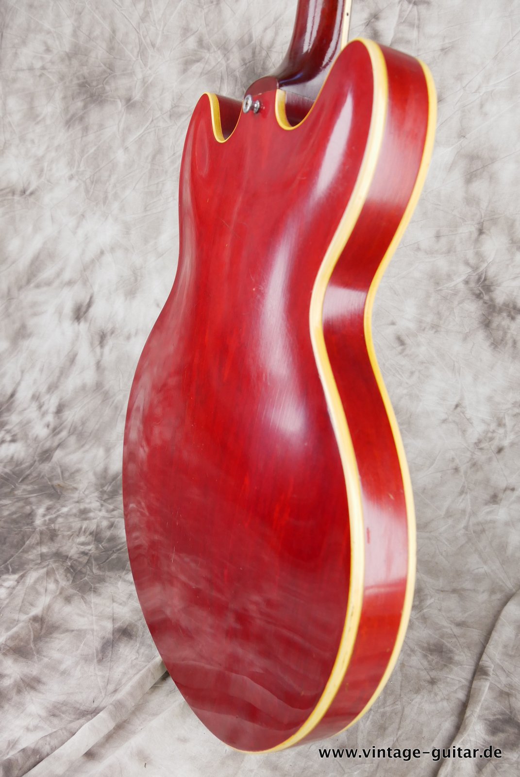 img/vintage/4934/Gibson_ES_335_TDC_cherry_1964-008.JPG