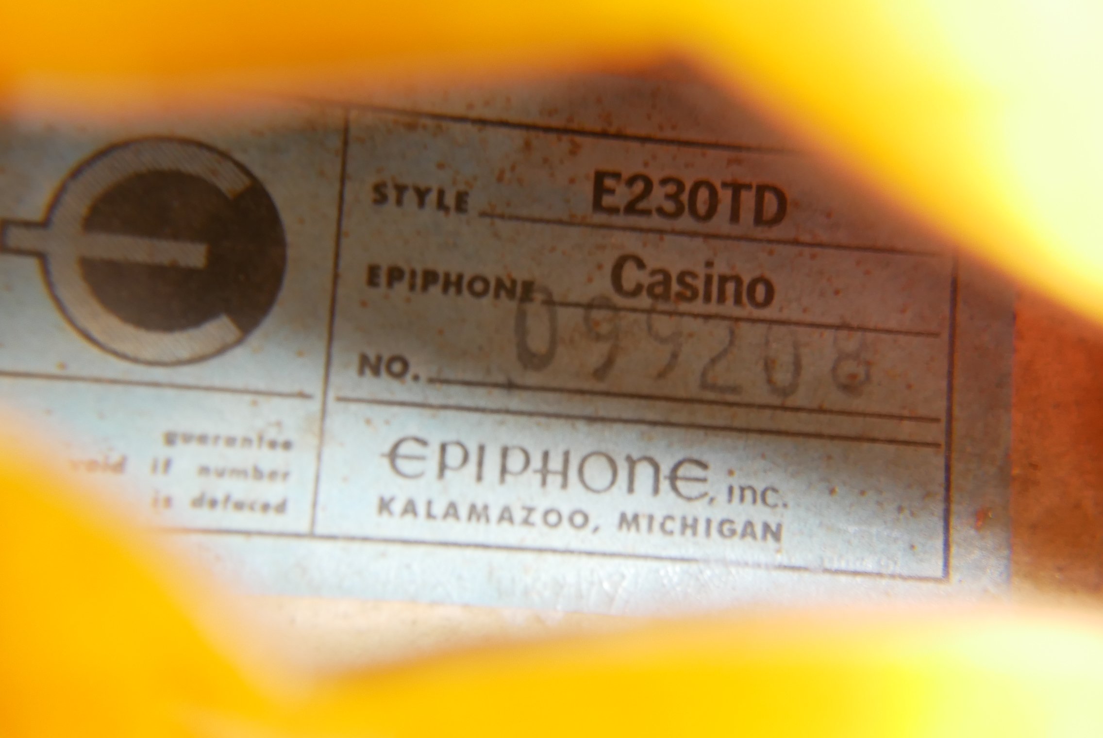 img/vintage/4935/Epiphone-Casino-1967-sunburst-Bigsby-020.JPG