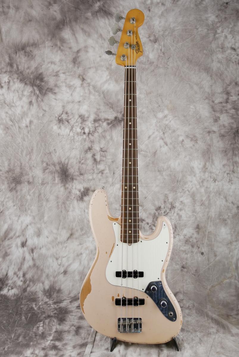 Fender_Jazz_Bass_Flea_signature_faded_shell_pink_Mexico_2016-001.JPG