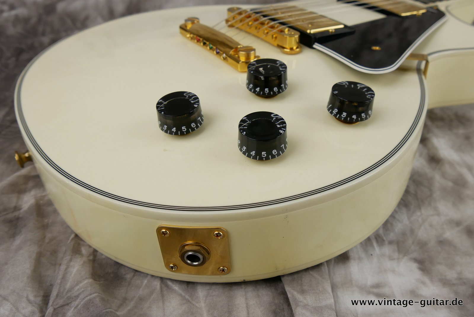 img/vintage/4942/Gibson-Les-Paul-Custom-CS-white-2007-016.JPG