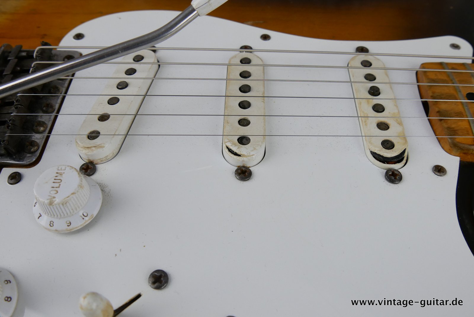 img/vintage/4944/Fender-Stratocaster-1955-019.JPG