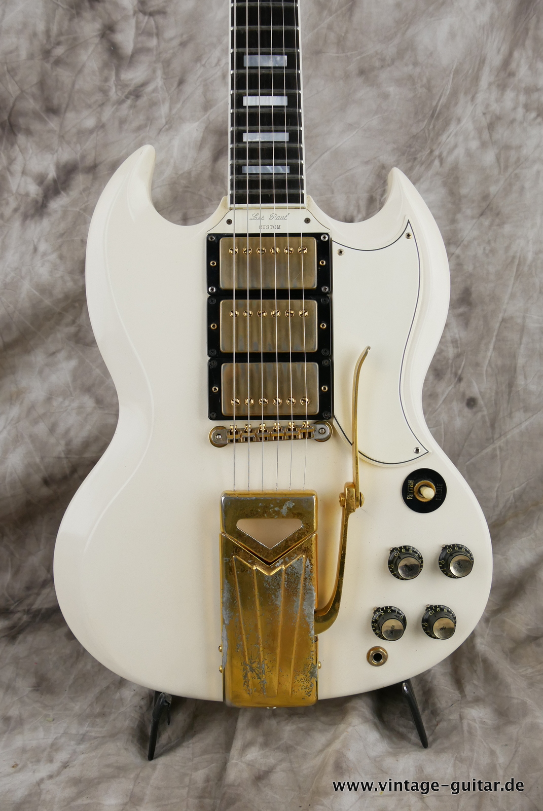 img/vintage/4946/Gibson-SG-Les-Paul-Custom-1961-white-002.JPG