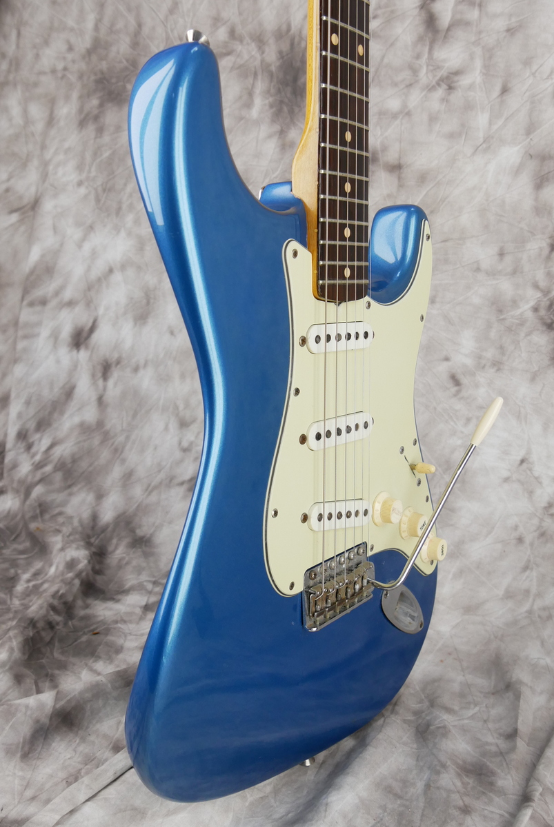 Fender_Stratocaster_lake_placid_blue_refinish_1960-005.JPG