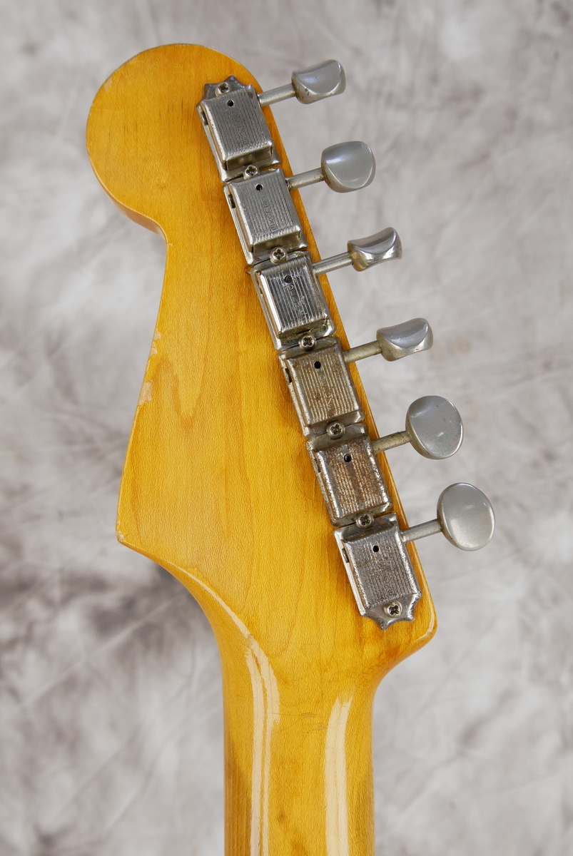 img/vintage/4948/Fender_Stratocaster_lake_placid_blue_refinish_1960-010.JPG