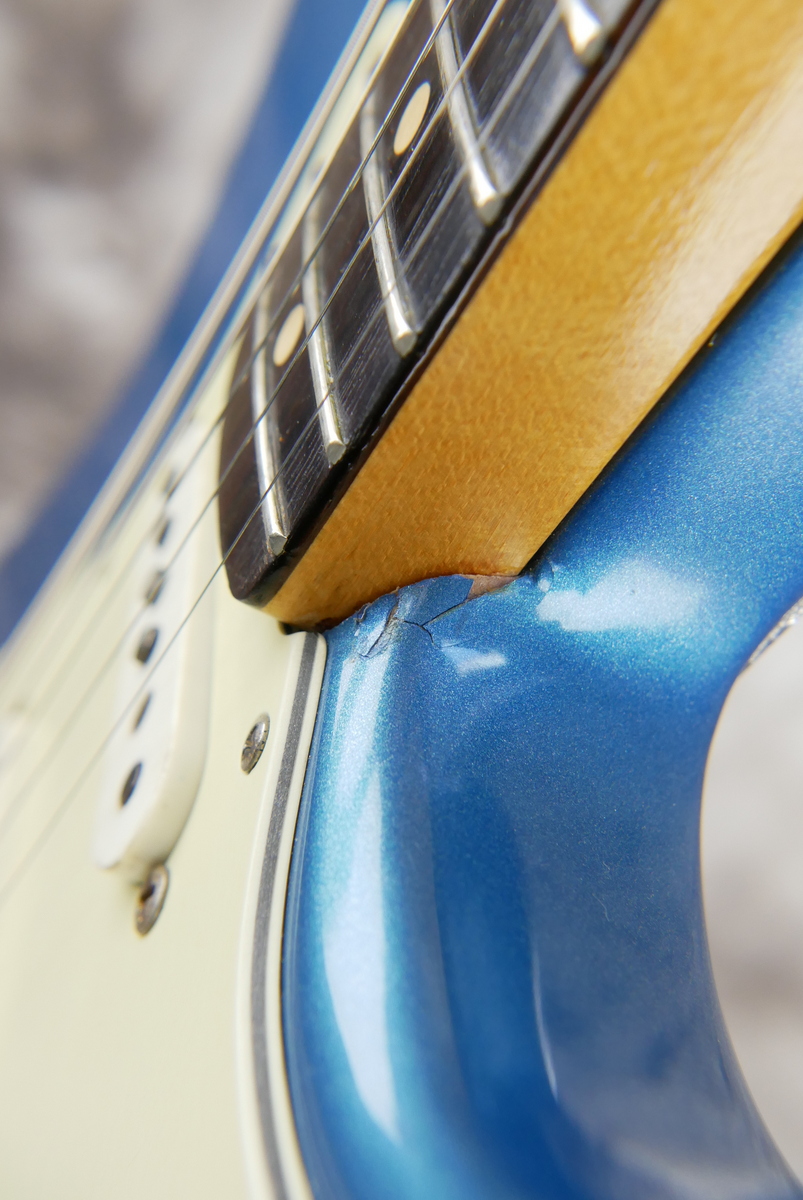 Fender_Stratocaster_lake_placid_blue_refinish_1960-020.JPG