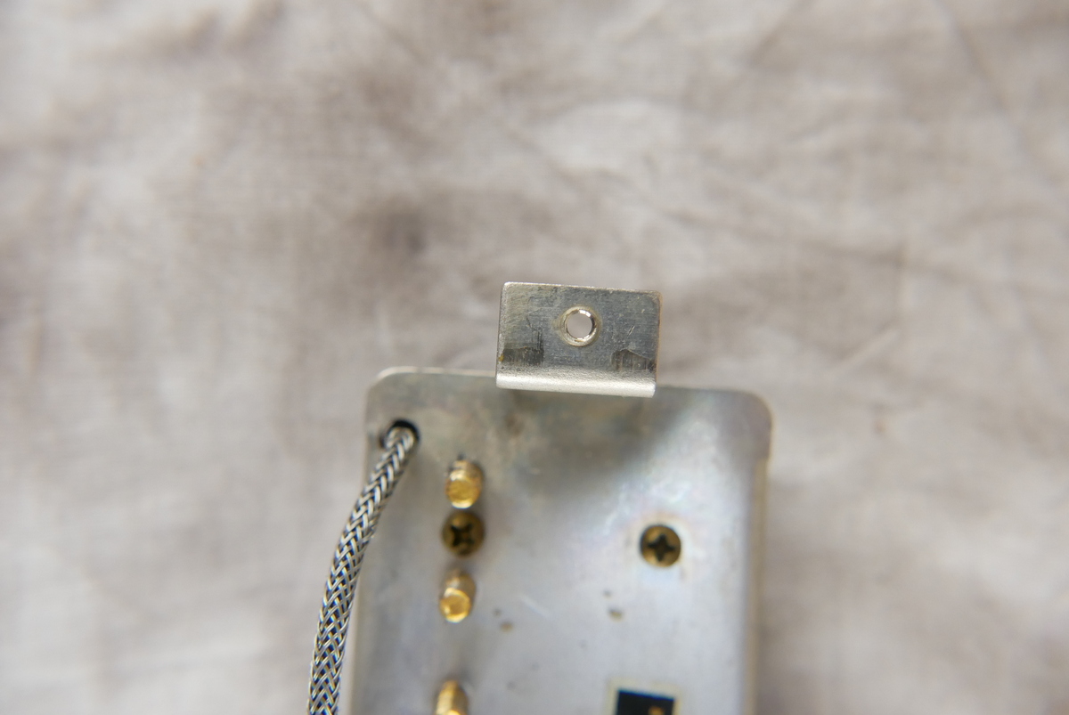 img/vintage/4951/Gibson_PAF_Humbucker_Middle_gold_1961-008.JPG