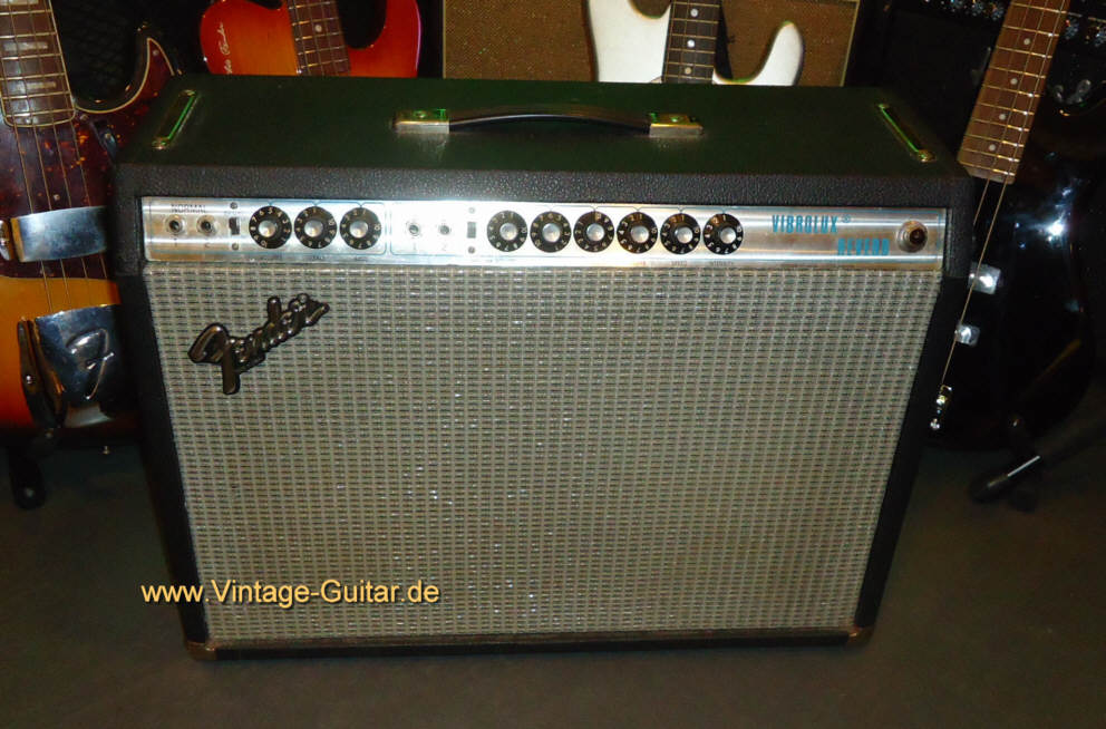 Fender-Vibrolux-1973-a.jpg